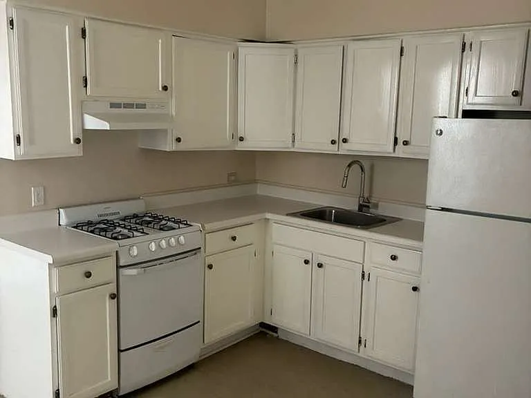 142 Orchard St #4L — Photo 3