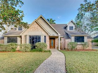 10727 Paulwood Dr, Houston, TX 77071