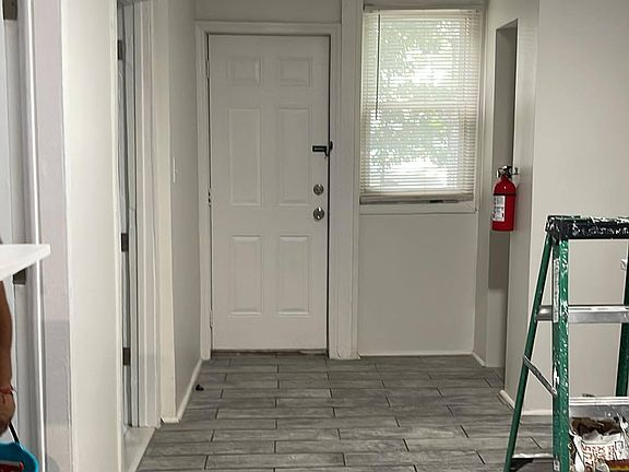 3rd image of 50 Eaton Pl Floor 1