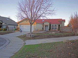 2353 Langhorn St, Lancaster, CA 93535