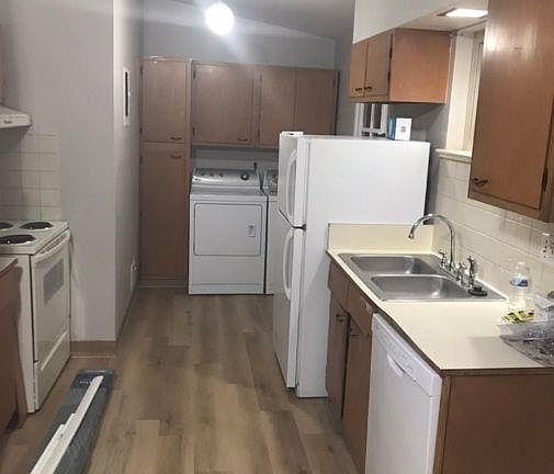 3rd image of 2645-2675 S Cherry Street