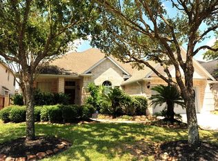 10107 Ripple Lake Dr, Houston, TX 77065