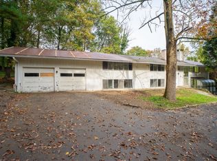 20 Mackenzie Gln, Greenwich, CT 06830