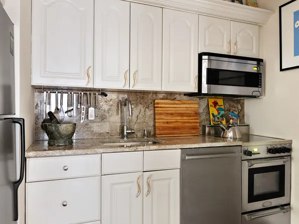 80 Park Avenue image 3 of 9