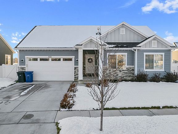 2nd image of 2325 E Purple Sage Dr
