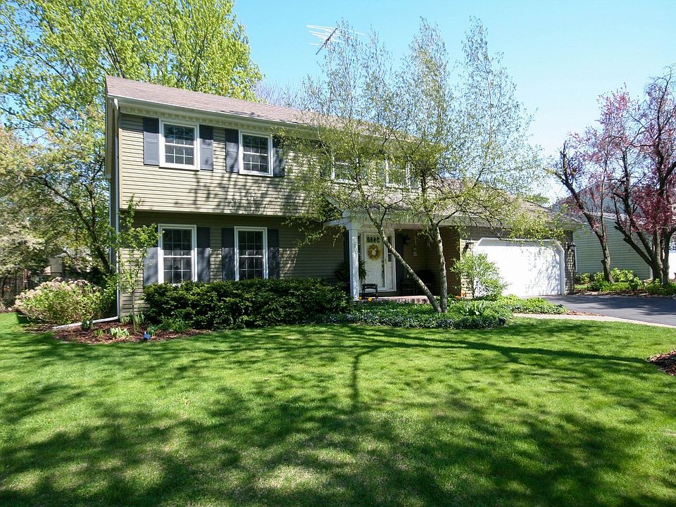 1st image of 105 Winthrop Ln
