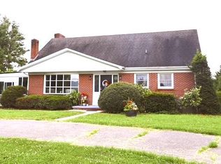 659 Comers Rock Rd, Elk Creek, VA 24326