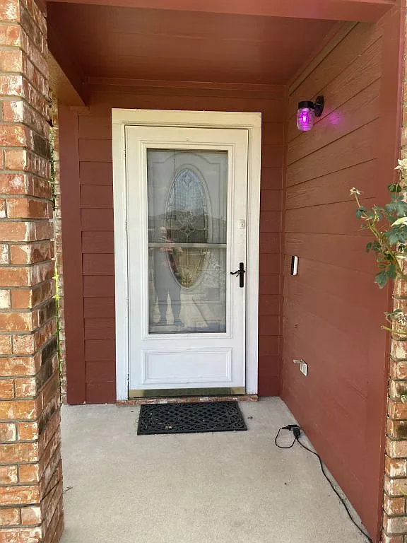 3 bed, 1547 sqft, $1,825 — Photo 2