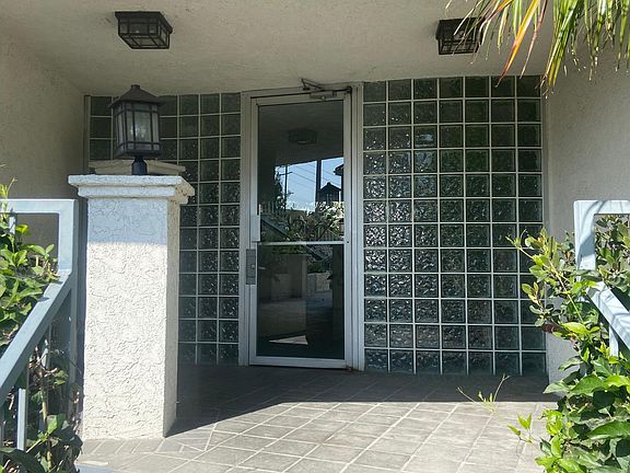 2nd image of 1741 Granville Ave APT 207