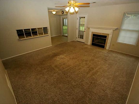 4th image of 531 E Mimosa Ln