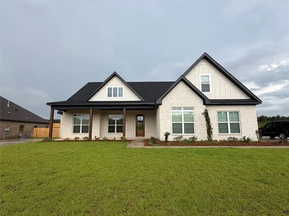 319 Mullholland Dr, Enterprise, AL 36330