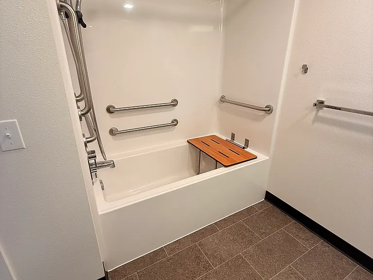Nichols Court Apartments — Photo 20