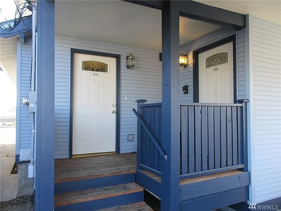 3rd image of 1026 1/2 Burwell St