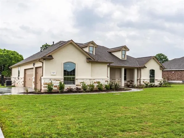 125 Guerrero Dr, Bastrop, TX 78602