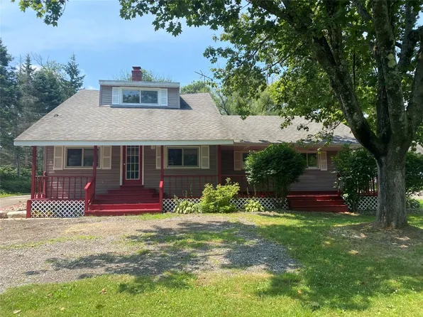 9570 Perry Hwy, Waterford, PA 16441