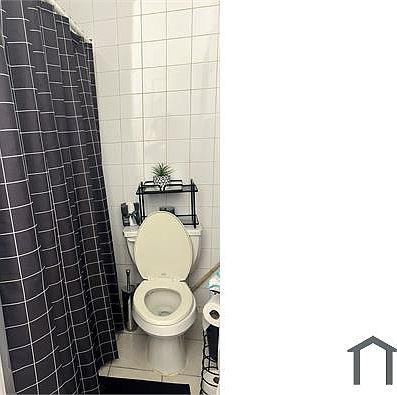 4th image of 2411 N Kostner Ave #1