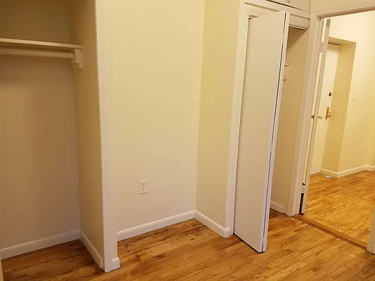 Rented by Compass | media 9