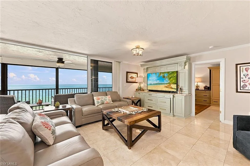 2 bed, 2.5 bath, 1553 sqft, $17,000 — Photo 1