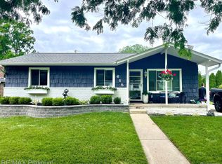 615 East St, Milford, MI 48381