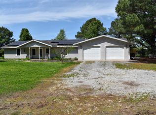 10164 Bloomfield North Rd, Gentry, AR 72734