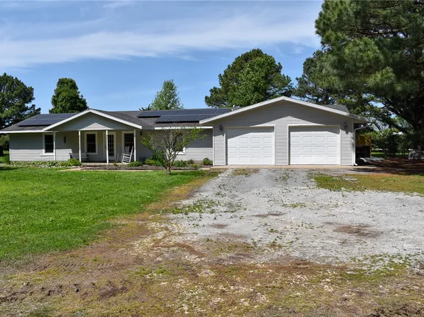 10164 Bloomfield North Rd, Gentry, AR 72734