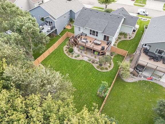 3rd image of 2623 Stacy St SE