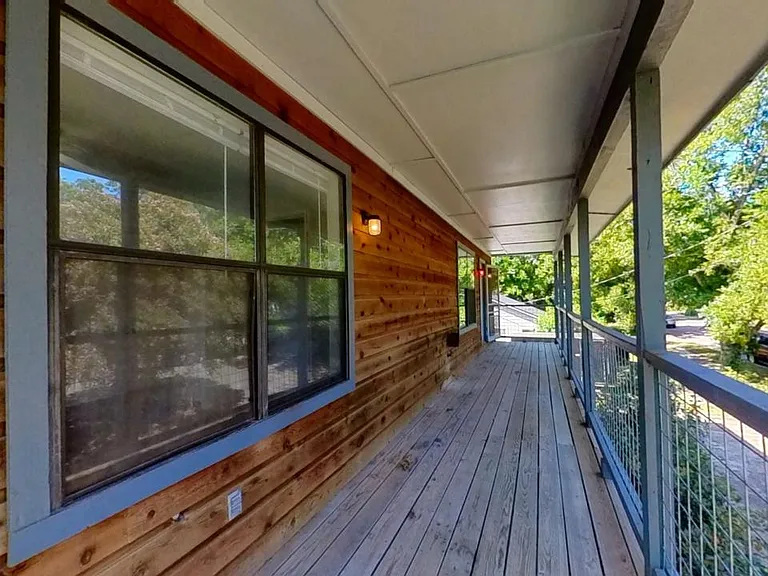 1015 W Martin Luther King Dr #B — Photo 14