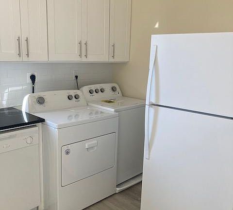 4th image of 42 Washington Ave Floor 2