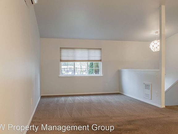 4th image of 9718 50th Ave NE