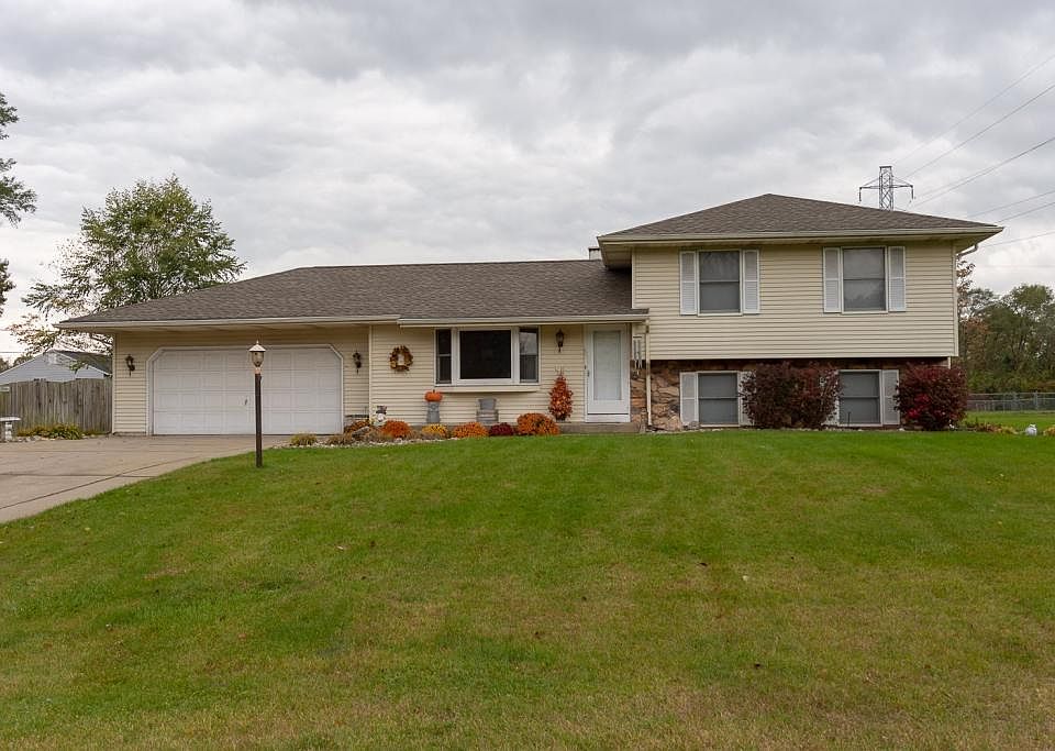 1st image of 53747 Kershner Ln