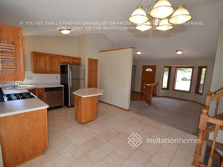 15684 Cumberland Ave W — Photo 6