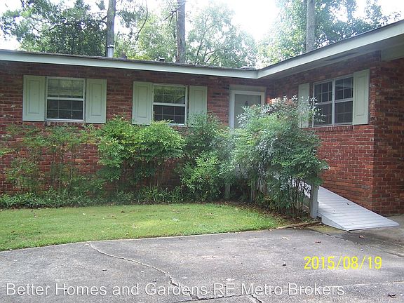 2nd image of 3609 Lakeshore Dr SW