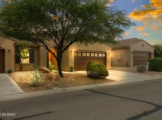 850 N Broken Hills Dr, Green Valley, AZ 85614