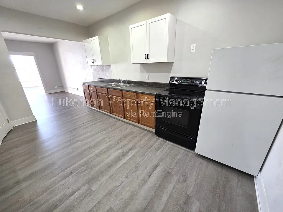 1338 Portage Rd
