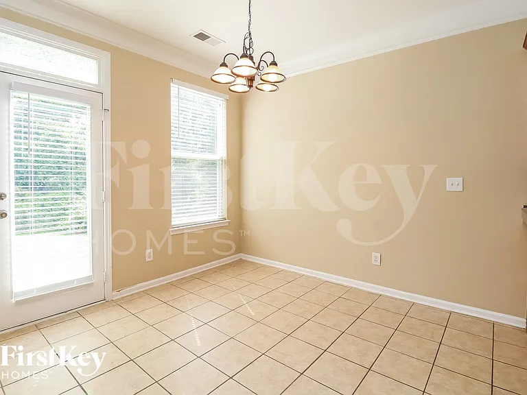 8019 Bushy Creek Dr — Photo 6