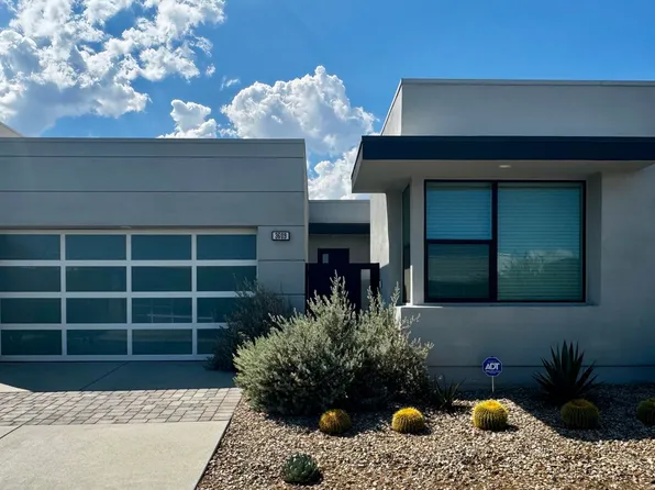 3609 Ambassador Dr, Palm Springs, CA 92262