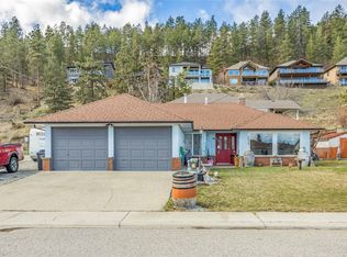 6034 Garraway Pl, Peachland, BC V0H 1X4