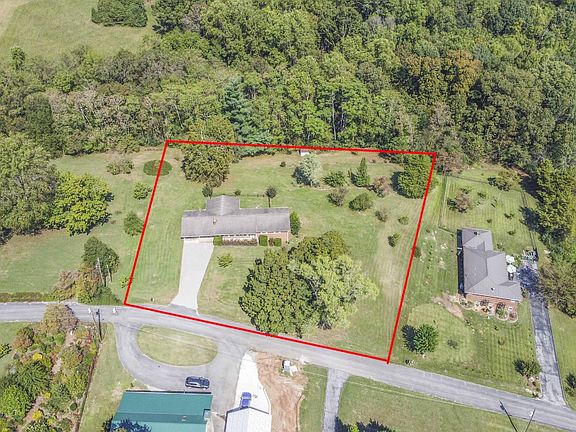 4th image of 130 Carter Dr