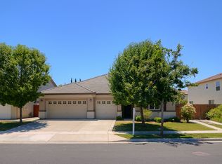 2415 Pheasant Hollow Dr, West Sacramento, CA 95691