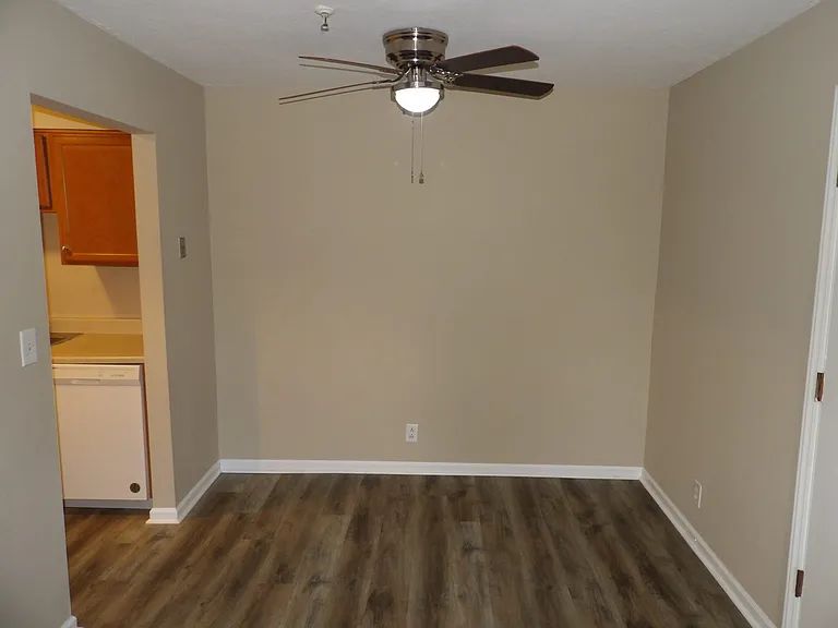 434 Harrodswood Rd #10 — Photo 14