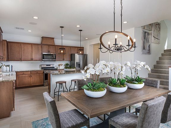 Kitchen and Breakfast Area