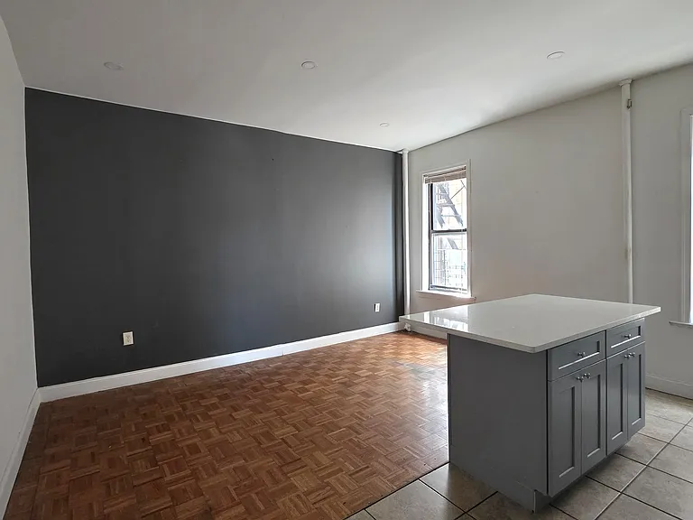 160 Wadsworth Ave #308 — Photo 3