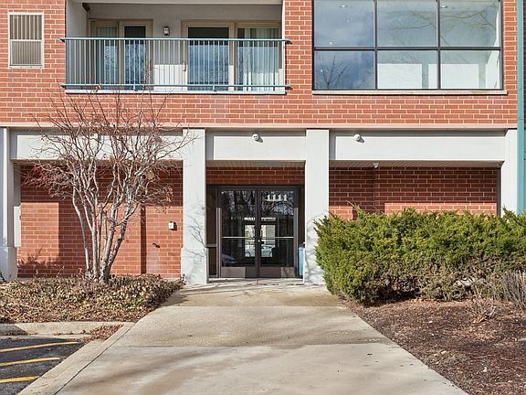 2nd image of 1111 Burlington Ave Unit 316