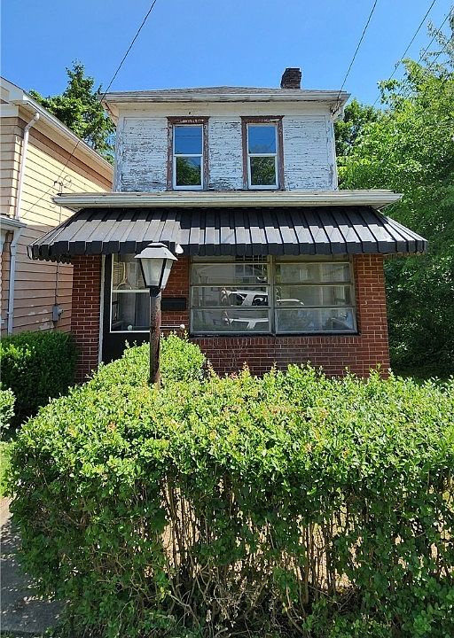 1st image of 1493 Foster Pl