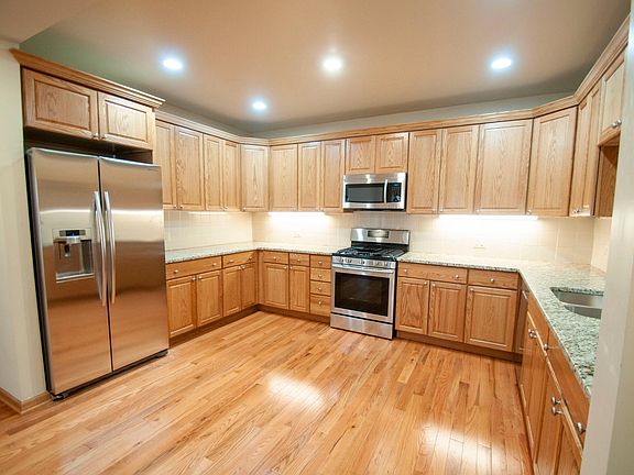 4th image of 5219 S Greenwood Ave APT 2