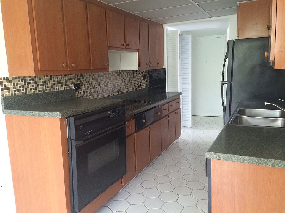 1st image of 1670 NE 191st St APT 310