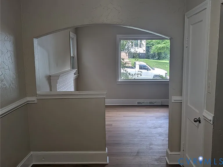 726 Jefferson Pl — Photo 8