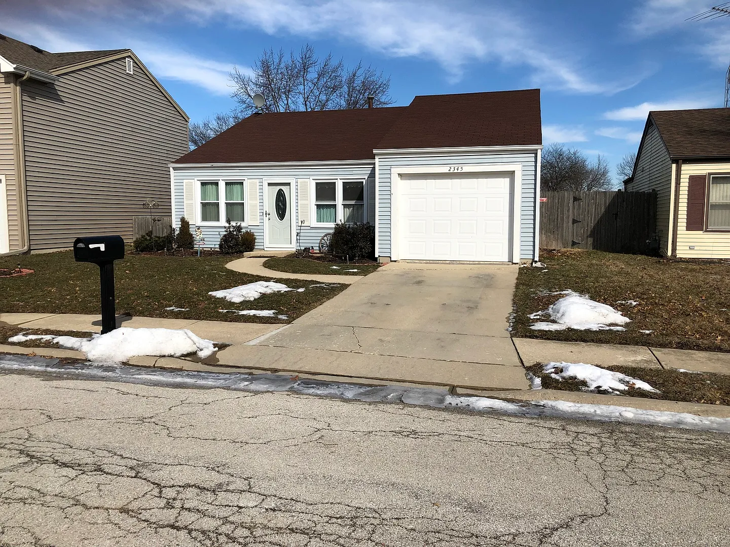 2345 Goldenrod Ct photo 1