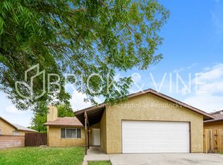 44740 27th St E, Lancaster, CA 93535