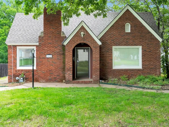 1612 S Johnstone Ave, Bartlesville, OK 74003